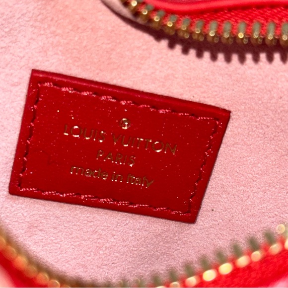 Louis Vuitton Lambskin Embossed Monogram Fall In Love Sac Coeur Heart bag - Picture 16 of 16